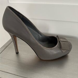 Gray leather pumps